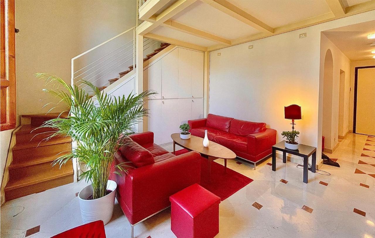 Awesome In Firenze With Wifi Apartamento